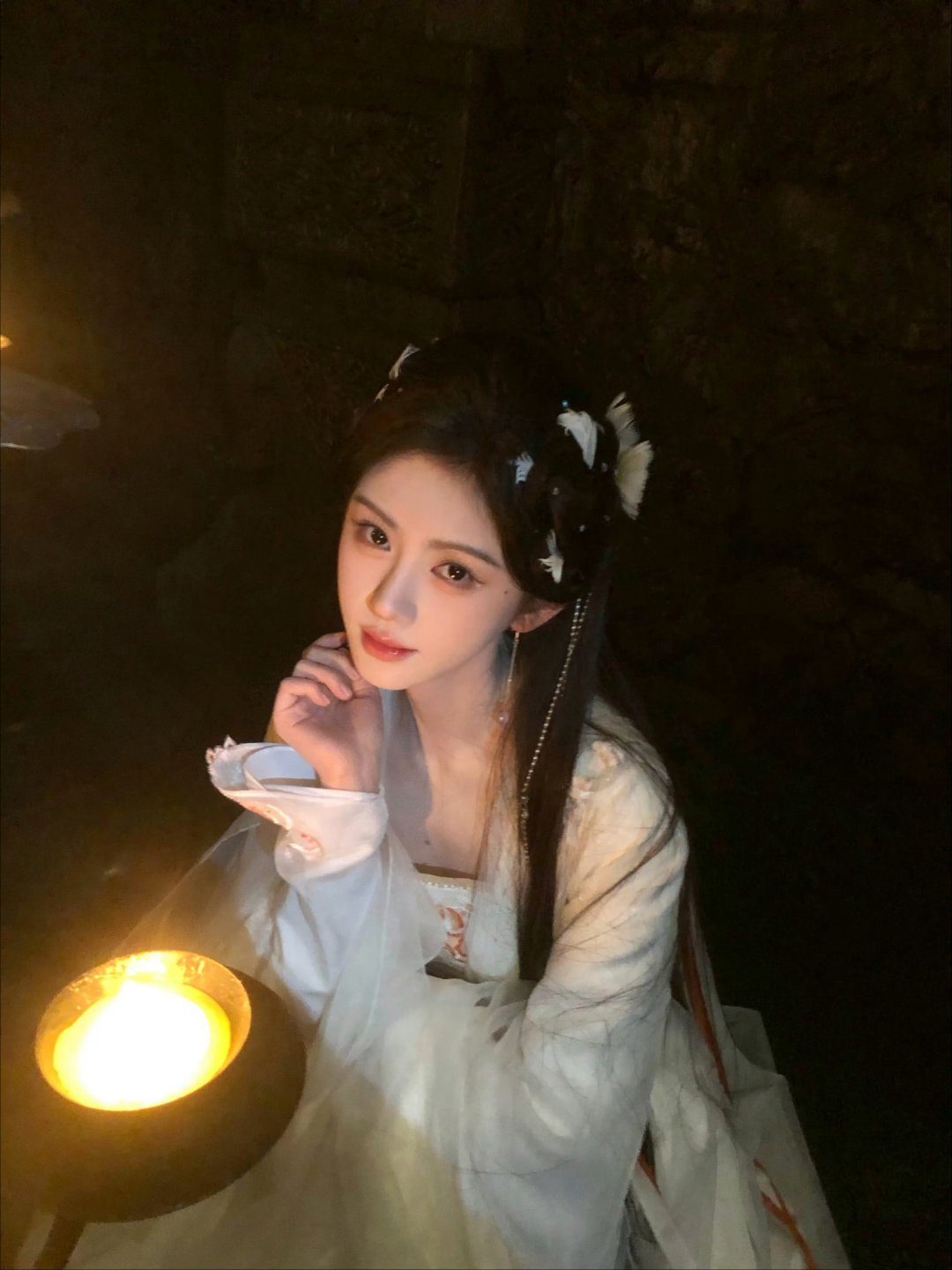 鞠婧祎姜黎非jjy鞠婧祎苏绿夏 “聆听枫叶的旋律，盛放在这个季节的海棠花似繁星璀