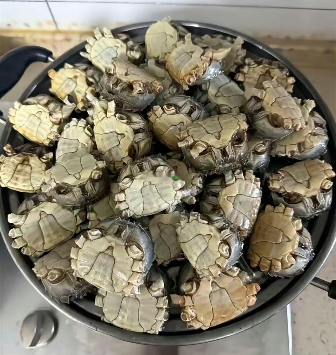 网友：周末特意去菜市场挑的螃蟹，婆婆非要这样做，看着都没食欲[泪] ​​​