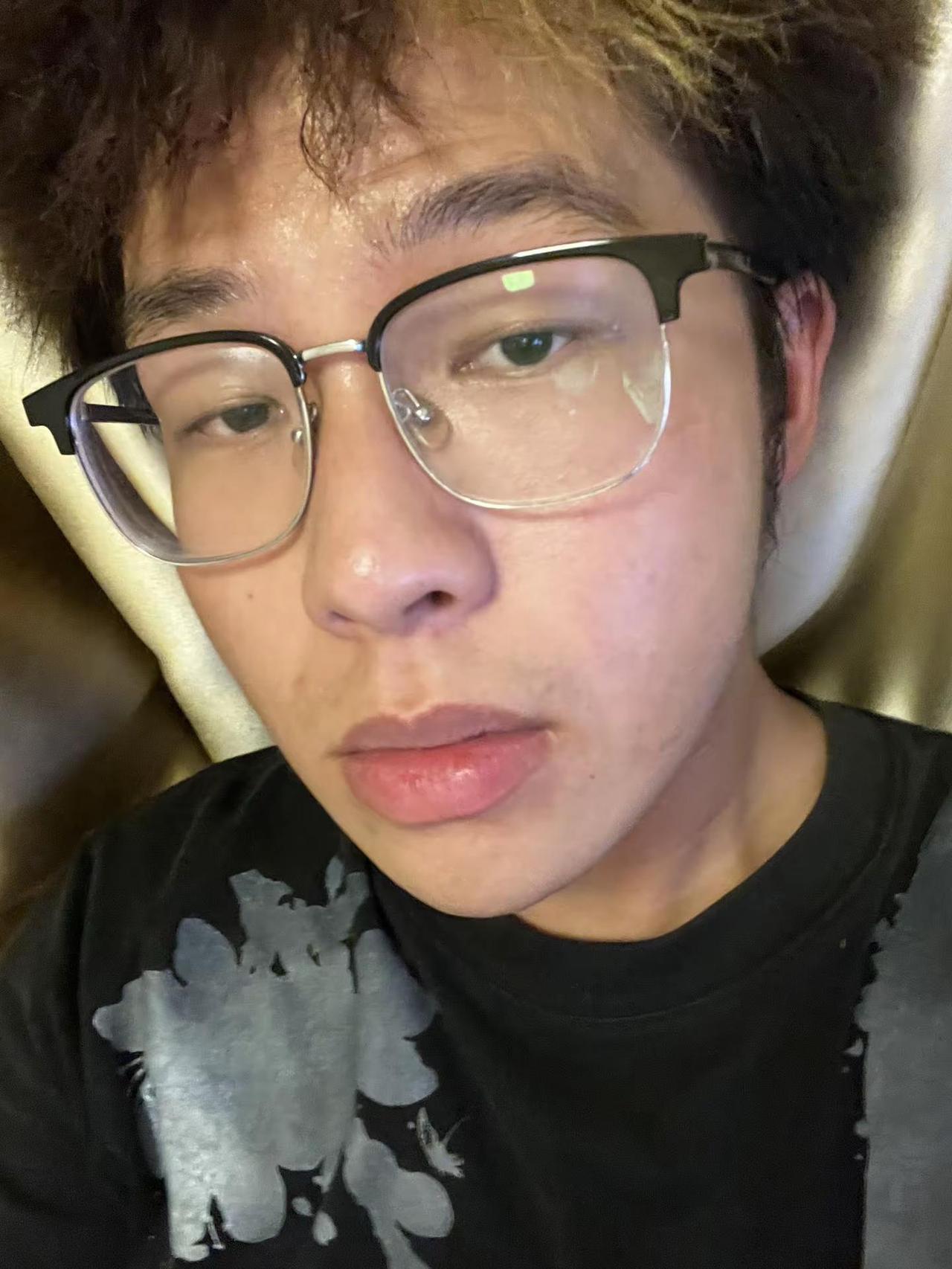 你说你喜欢专的，但我只有一个大专