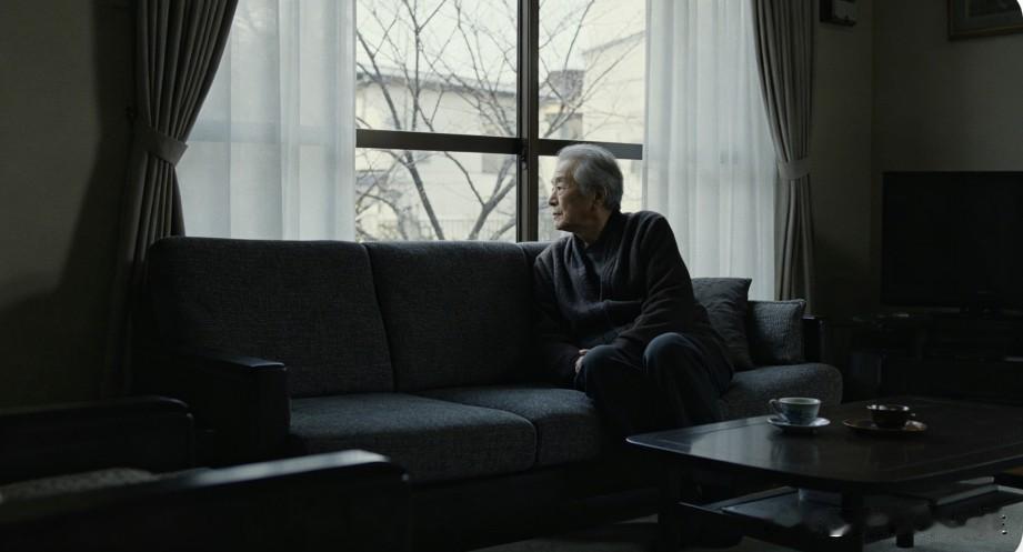 一位老人非常戳心的话：
“在儿子家住久了才发现，不光面对儿媳会拘谨，连对自己儿子