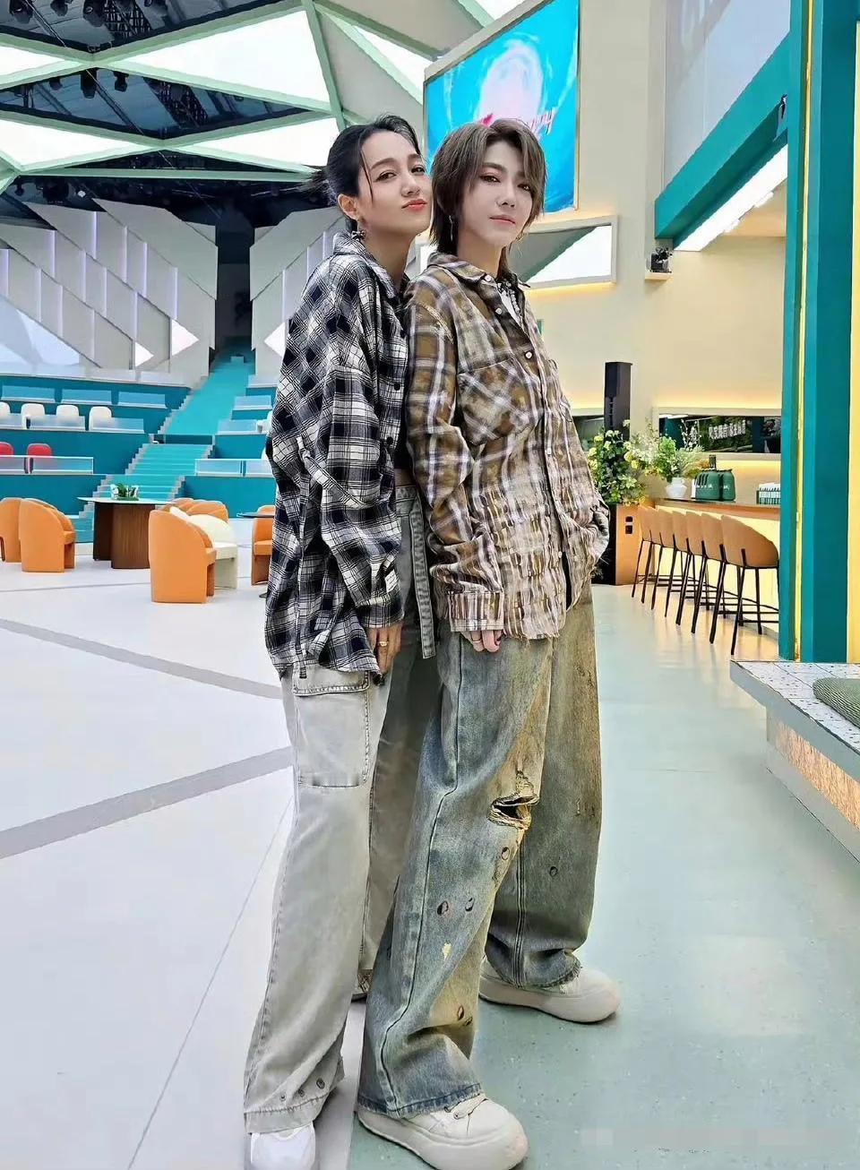 浪姐真是宝藏节目啊，朱丹不仅减了肥，还顺便做了个美容，不得不说朱丹的状态越来越好