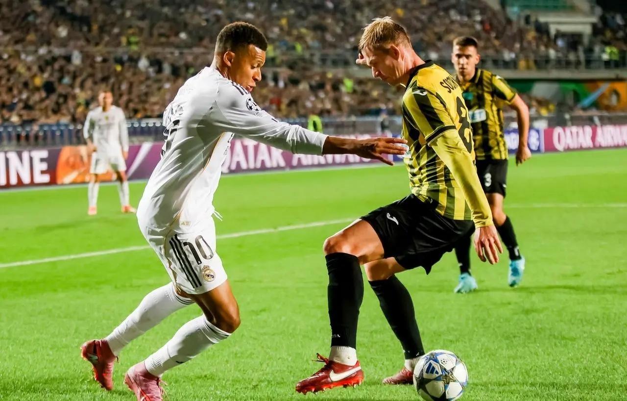 【中超新援】30岁的俄罗斯中卫索罗金，身高1米92，目前身价100万欧元。 
