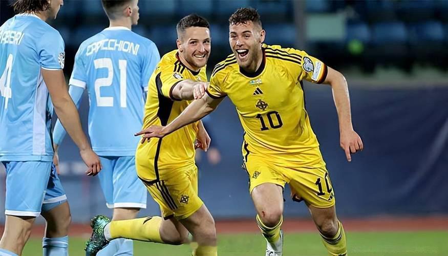 世界杯欧洲区预选赛将迎来一场A组焦点战005         006      