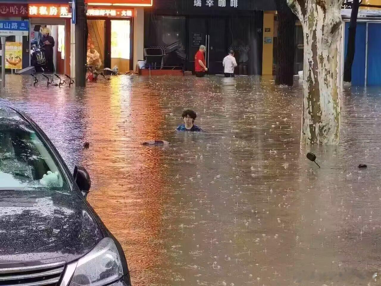 对不起但湖北这个真的很好笑看着图笑了半天 ​​​
