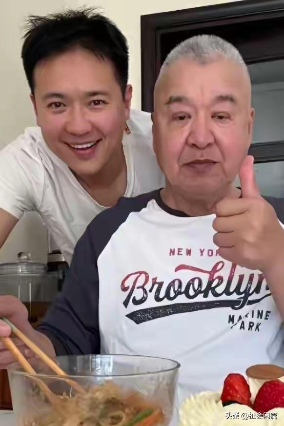 放弃偶像包袱，才能重新开始！

高云翔原来是一等一的大帅哥，前呼后拥的明星，现在