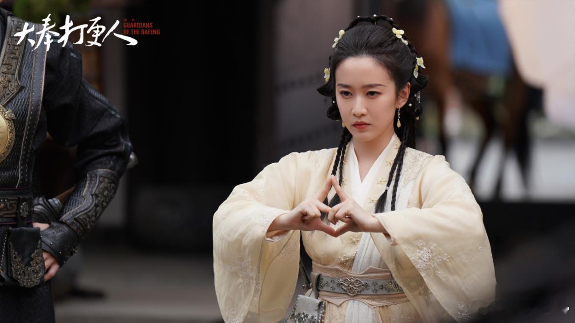 吃掉知识点褚采薇保你逢考必过 看褚采薇吃东西就感觉生活充满了动力！要是我能像她一