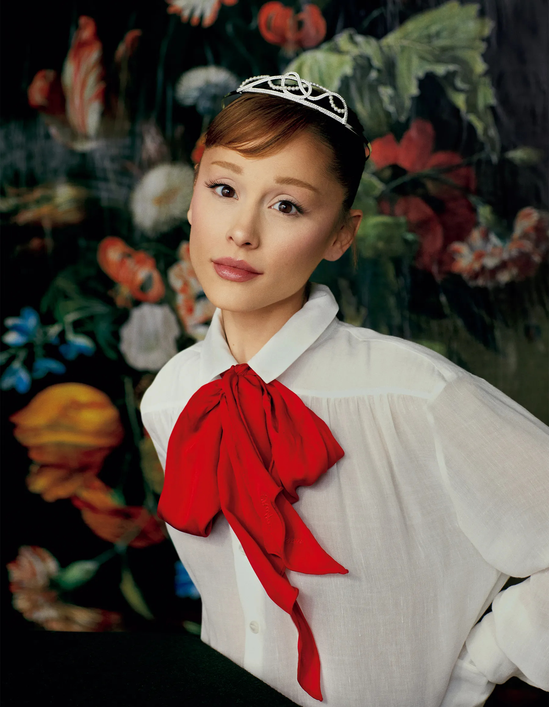 爱莉杏菜限定回归！A妹Ariana Grande登上日本《VOGUE》3月刊封面