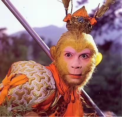 上联：金睛火眼明真假，
下联：斩钉截铁字千金。