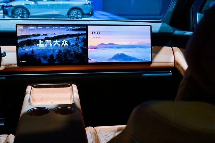 选家用大六座增程SUV，看重的是全场景都能用得住。大众9X 今日正式上市，限时权