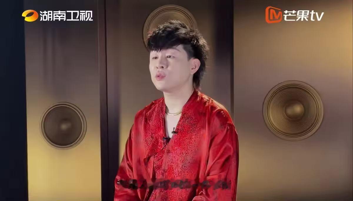 胡彦斌说补位歌手里好多朋友歌手2026 赛场相逢亦是老友相聚，大家相识已久，同台