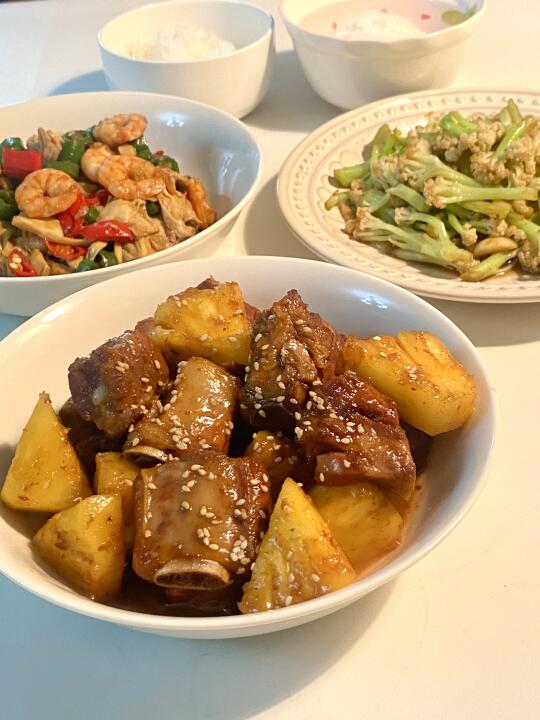 ฅ́˘ฅ̀｜晚饭～菠萝排骨^腐竹炒虾仁