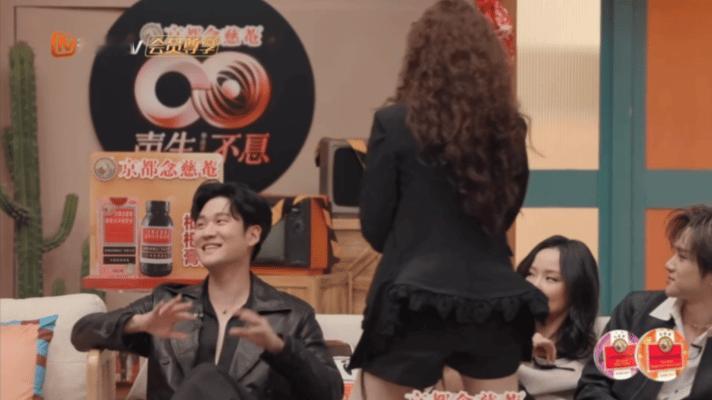 周兴哲被欧阳娜娜沈梦辰夸得暗爽俩美女一唱一和的彩虹屁，谁听了不暗爽啊！声生不息