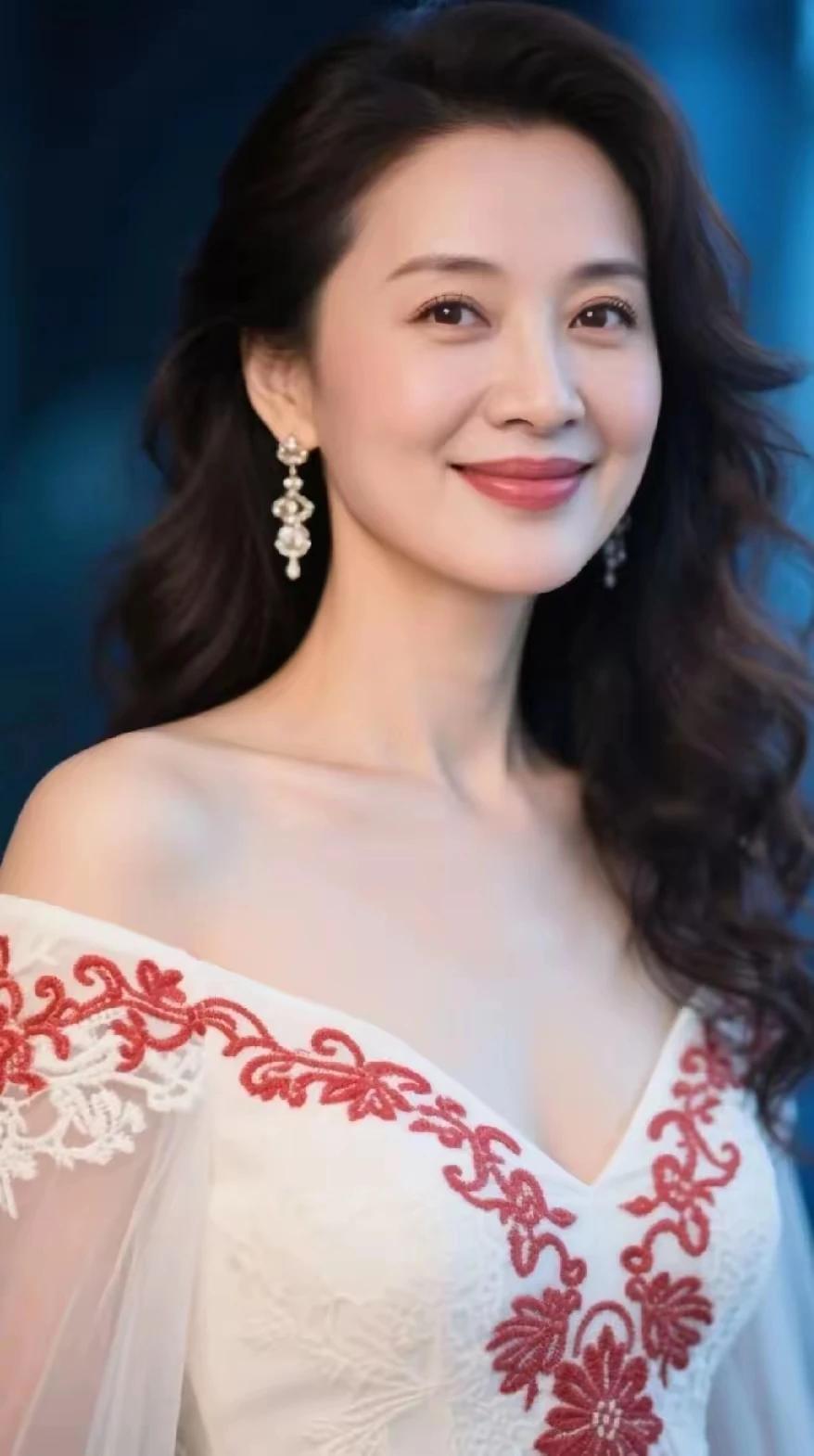 寒梅映雪伴清吟，
玉树琼花觅知音。