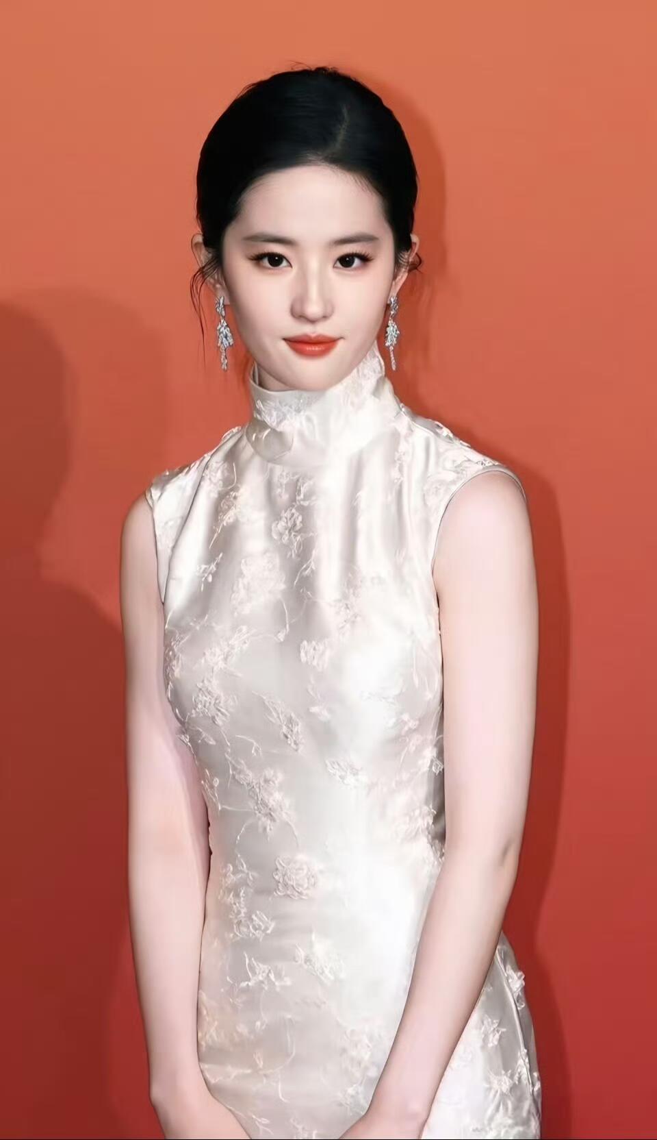 橘子夜聊 旗袍美人们🥰🥰 