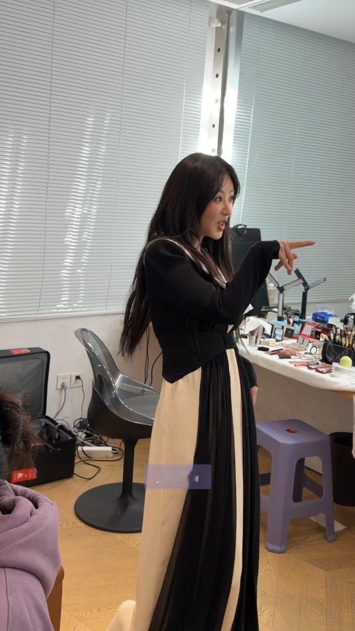 杨紫用长期主义惊艳时光杨紫新手博主状态杨紫当博主完全没明星架子，随手记录日常像和