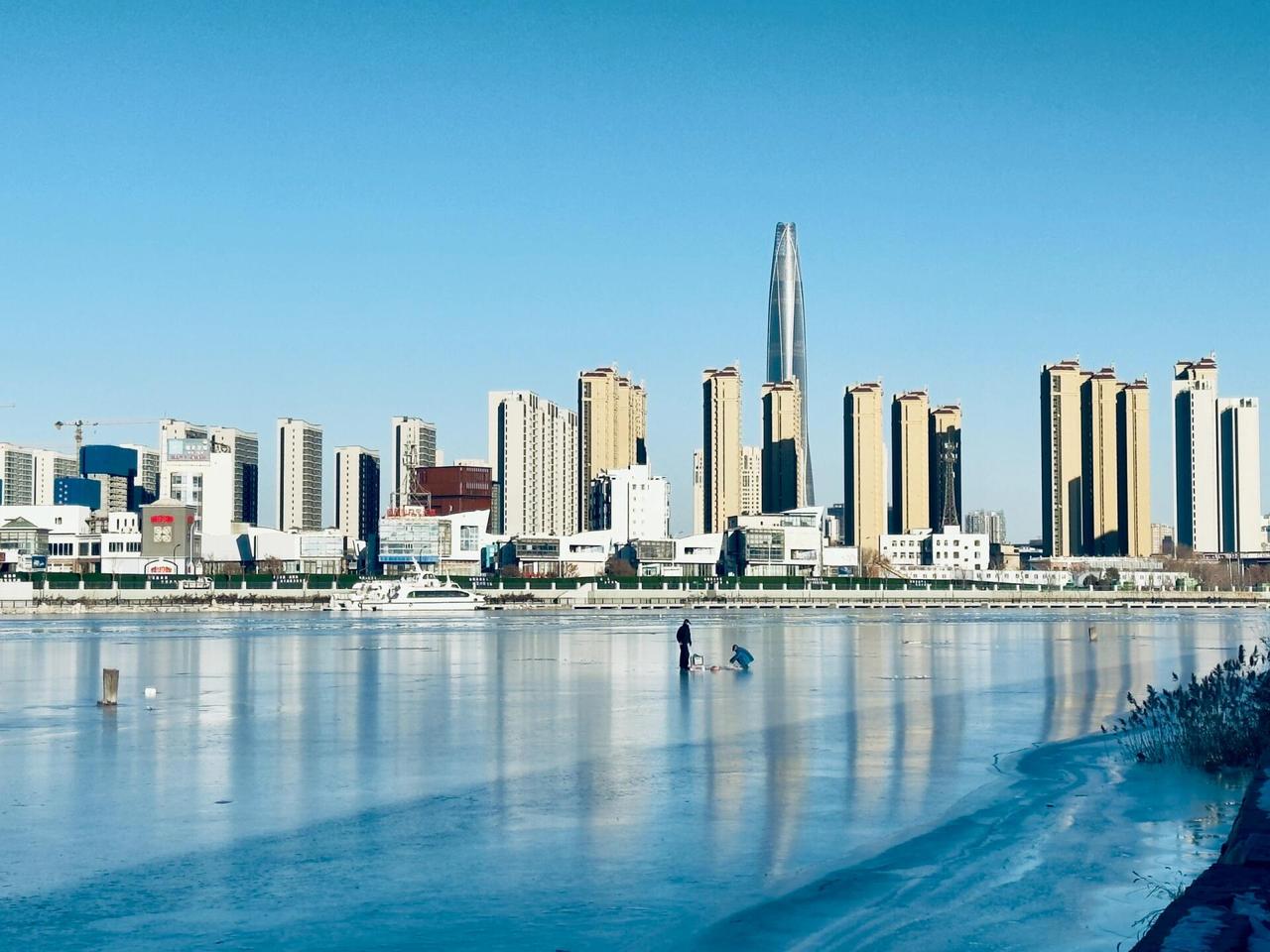 滨海新区财政表现优异！

滨海新区是天津经济发展的龙头，是国家级新区，其经济产业