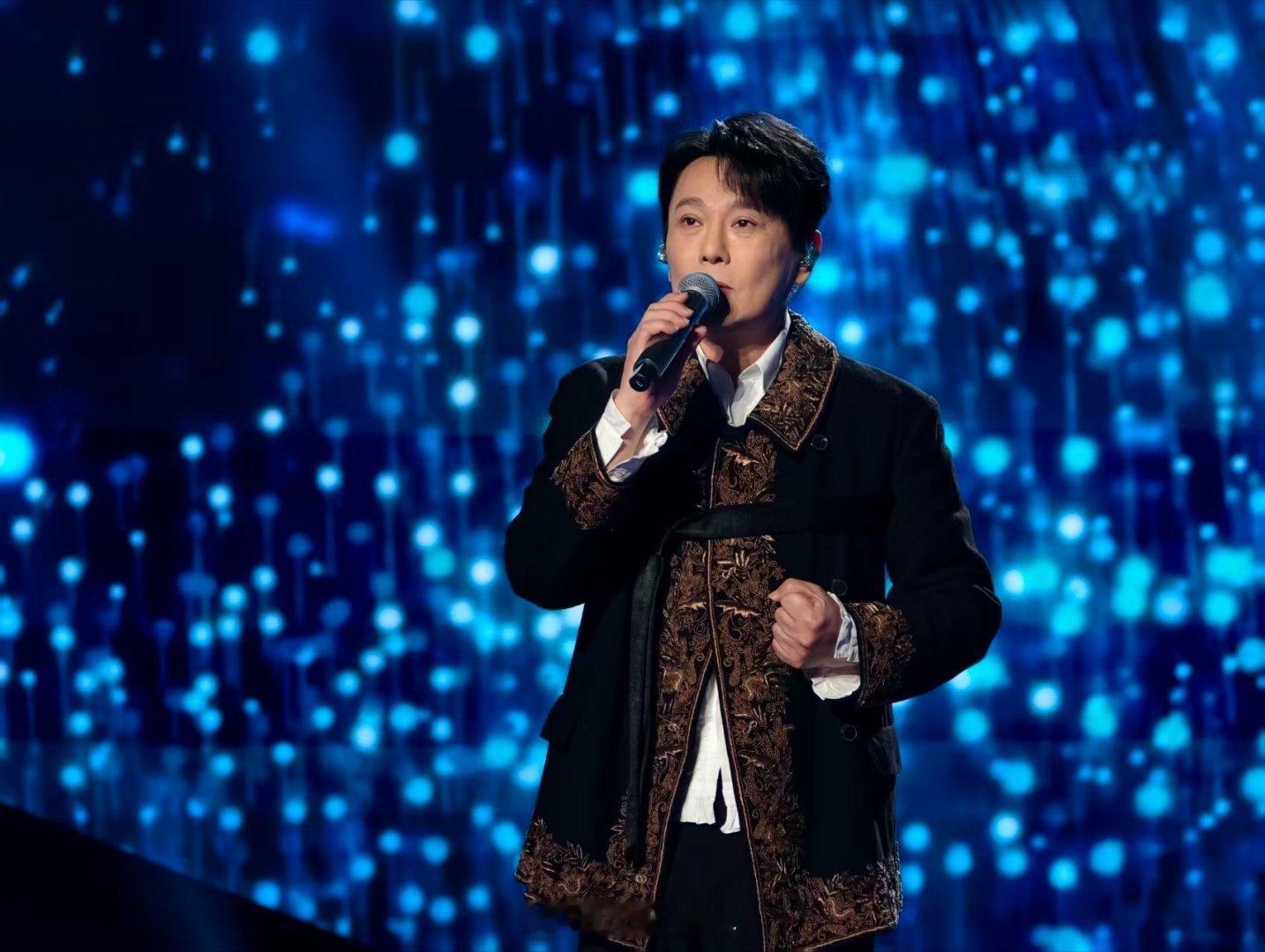 陈慧琳，张信哲也来了 