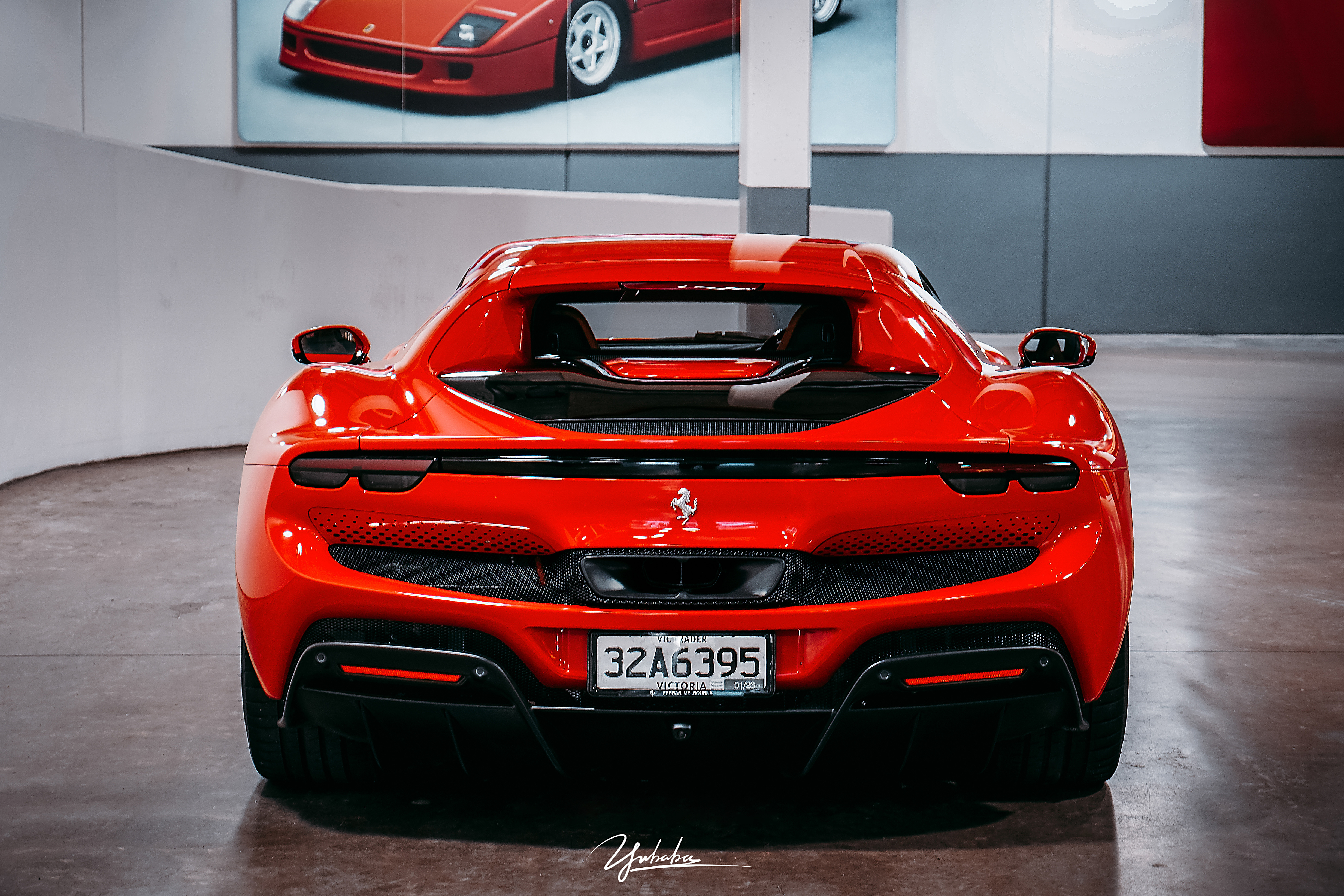 "法拉利 296GTB"