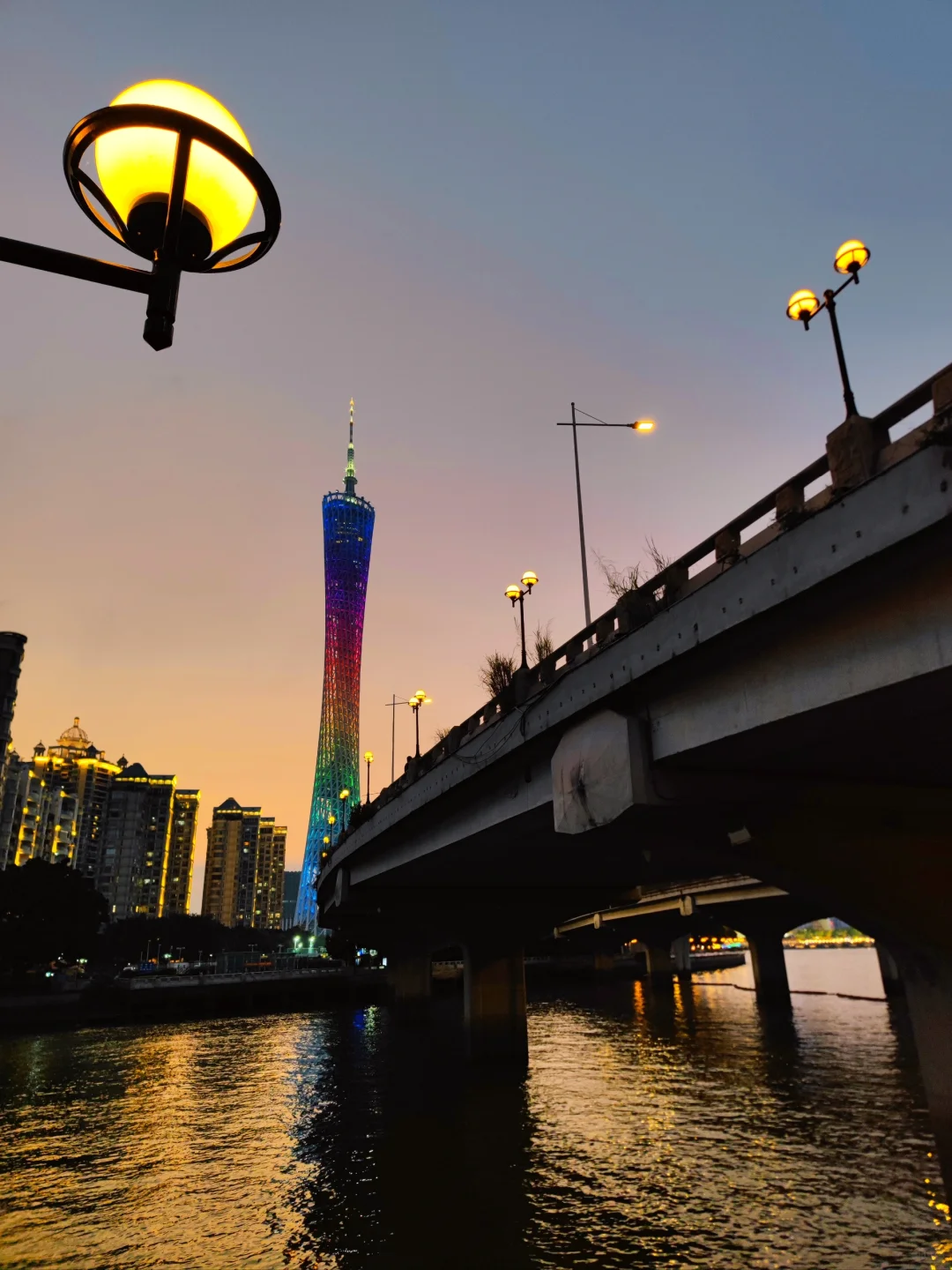 广州打工人下班后的精神避难所
