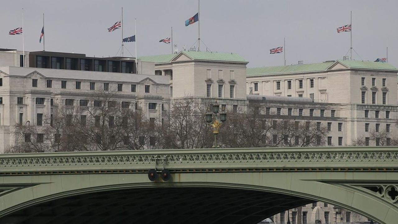 英国防部：英国不允许美国使用其基地袭击伊朗能源设施

俄罗斯卫星通讯社 2026