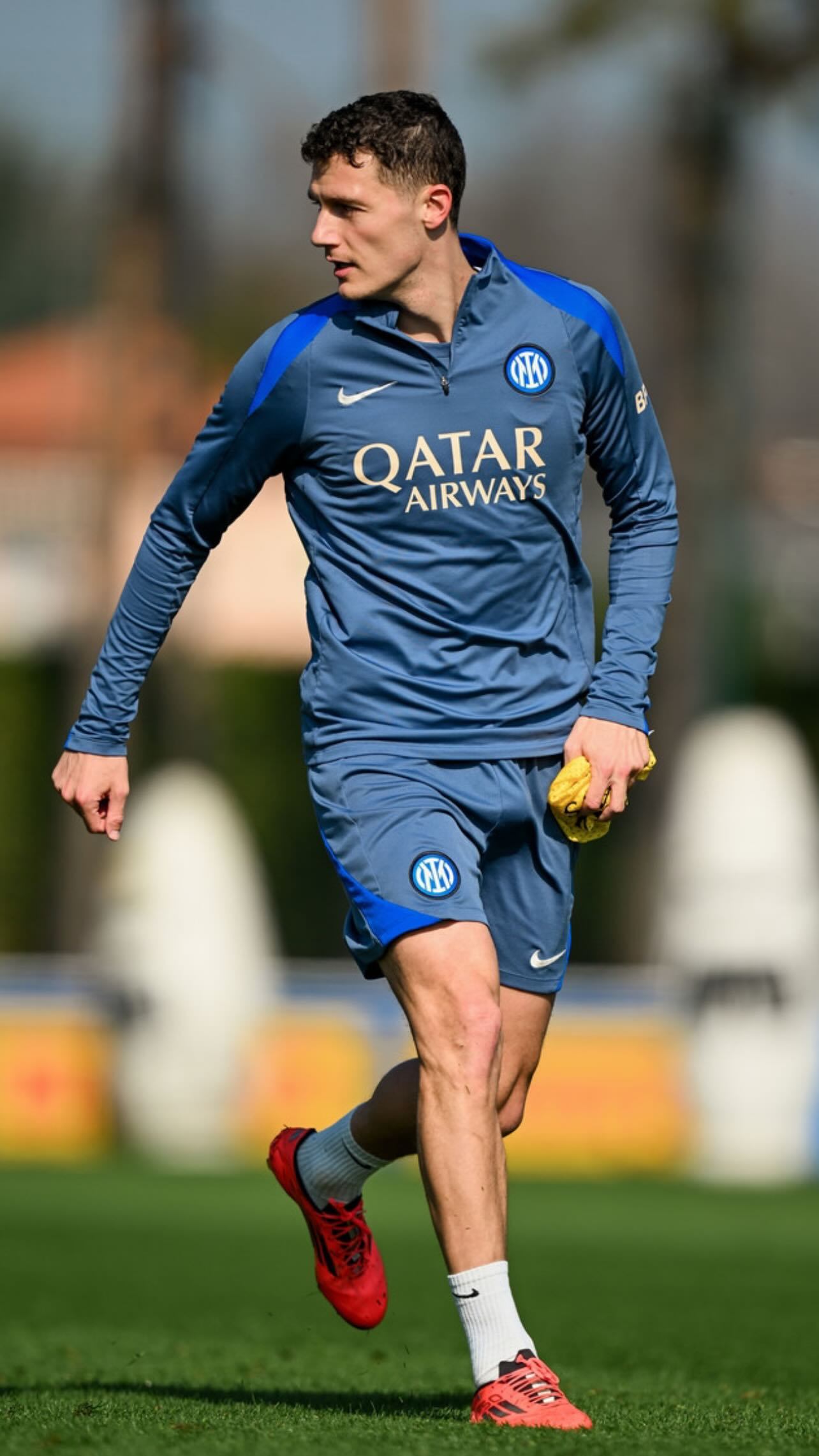 25/2/27 帕瓦尔社媒更新 法国球员动态  法国球迷俱乐部[超话]  