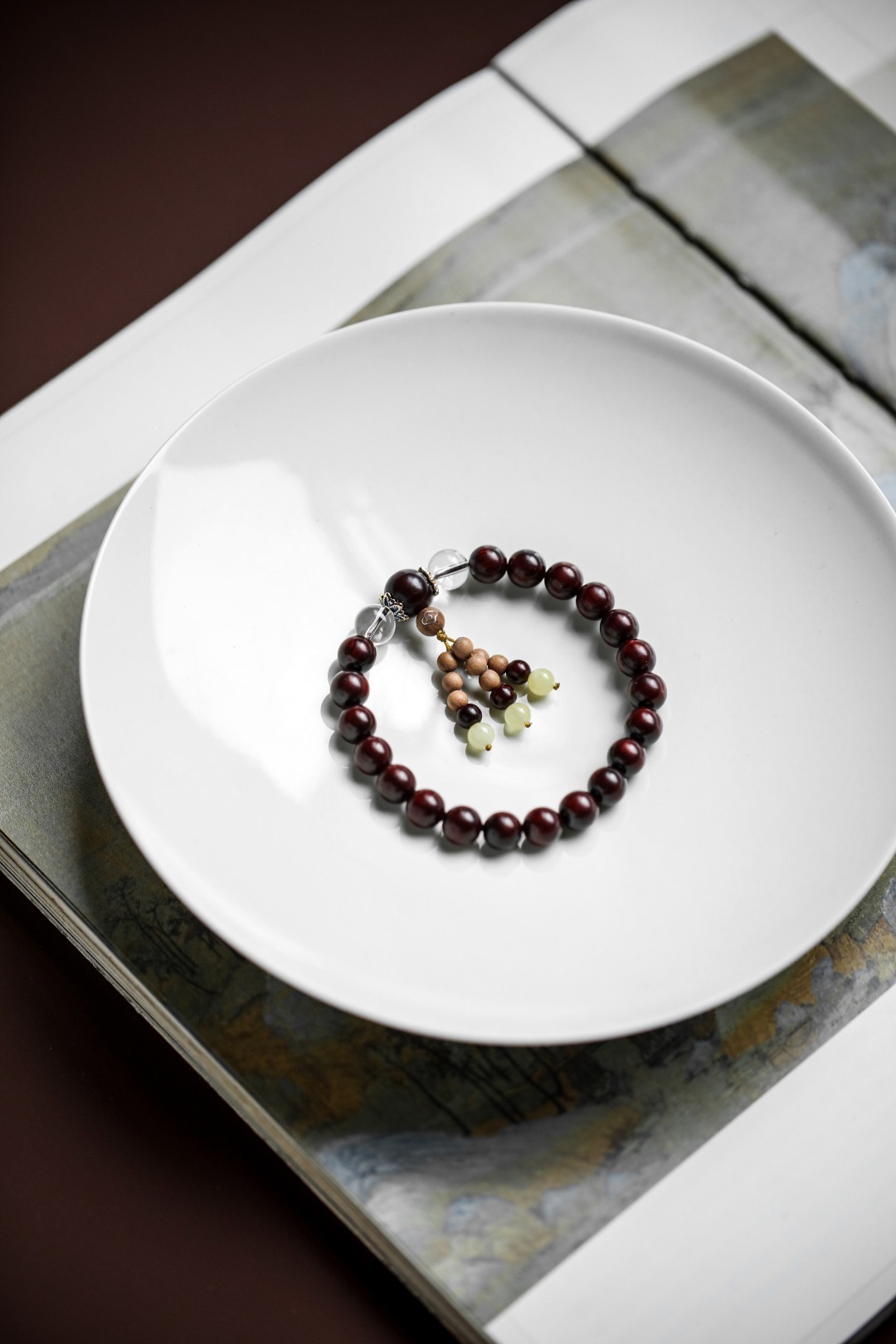 小叶紫檀原创【钰菱】8mm20颗手链大抵知心有庭树，亭亭一如你风致。配饰：水晶.