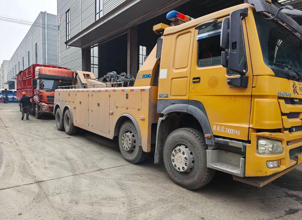 救援 拖车 抢险救援 专业的事情交给专业人去做