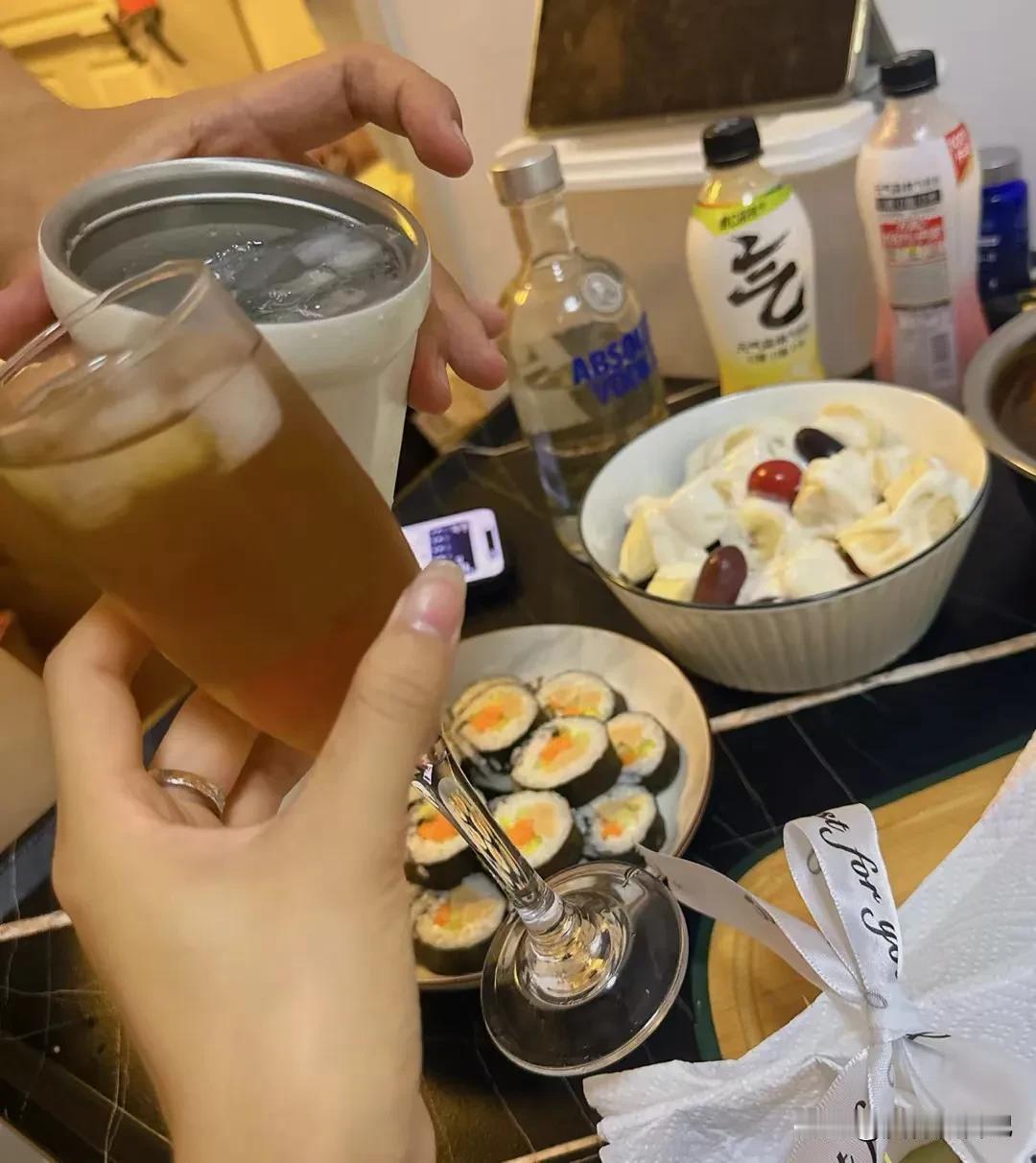 我到这个岁数才慢慢理解社会的运转规则。才慢慢看清楚个社会的样子。你能想到的形容词