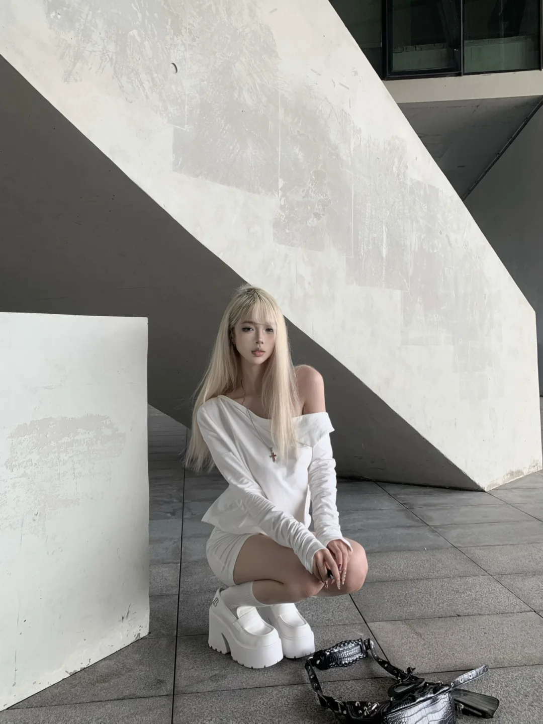 白色