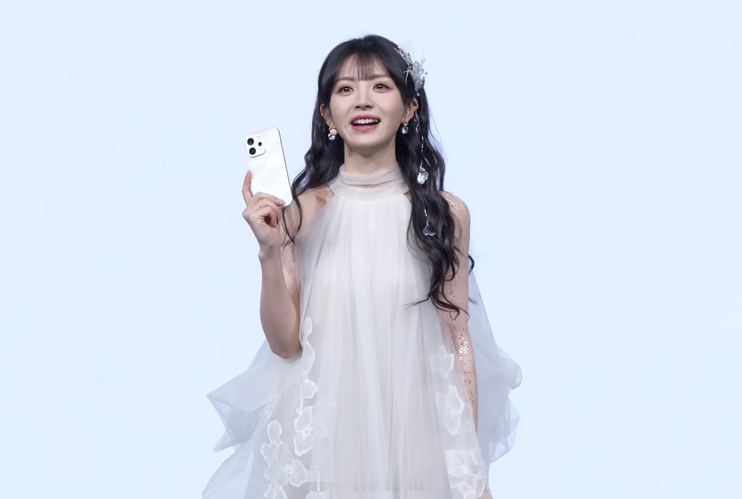 vivo S506.59英寸1nit屏幕7.49mm机身厚度+航空铝金属中框IM