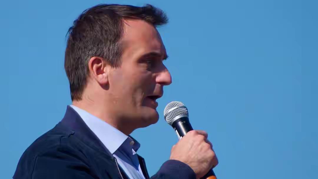 【反对如此激烈】
针对法国总统马克龙可能向乌克兰派遣士兵一事，法国爱国者党领袖弗