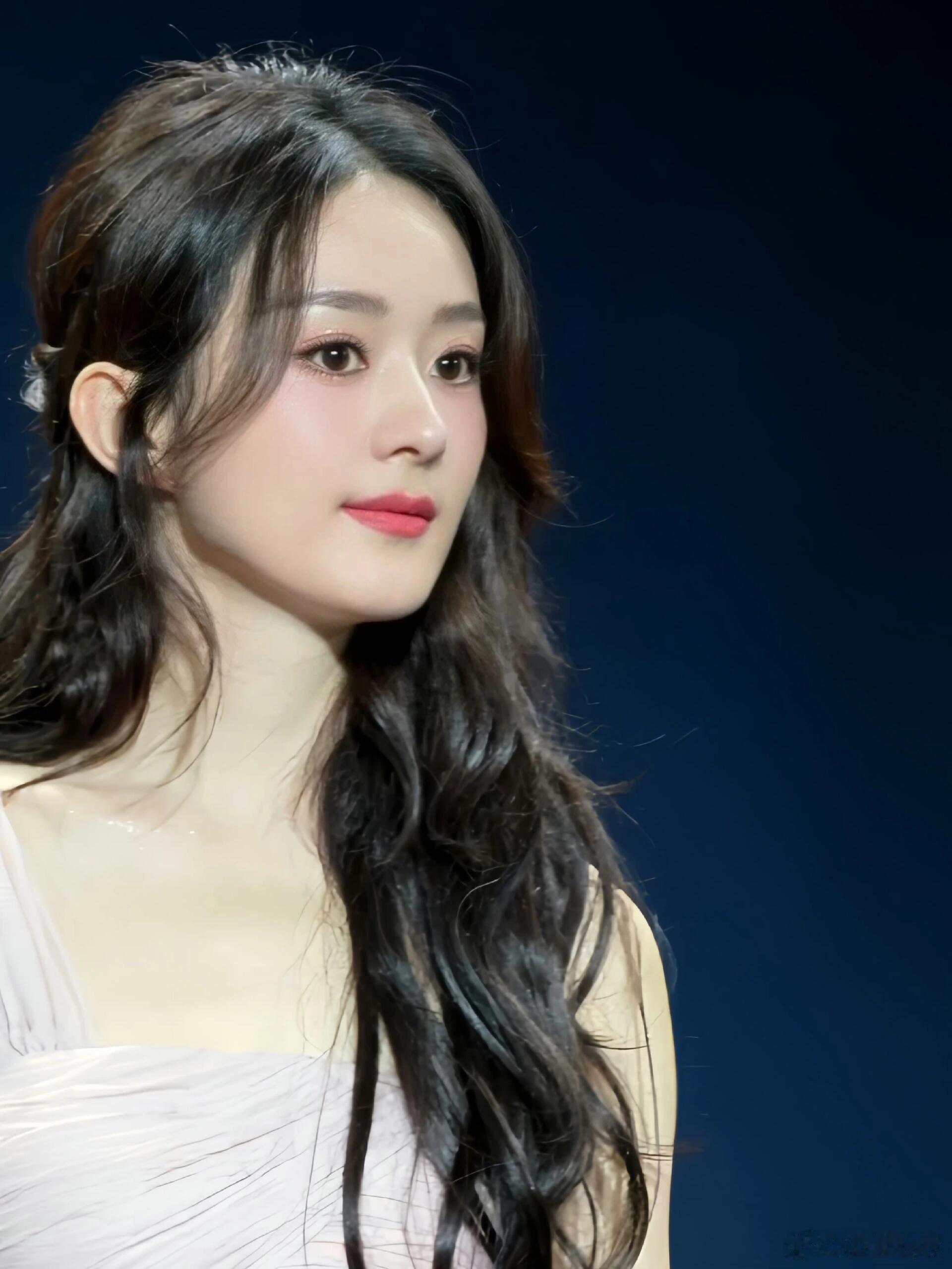 有点神女像～ ​​​