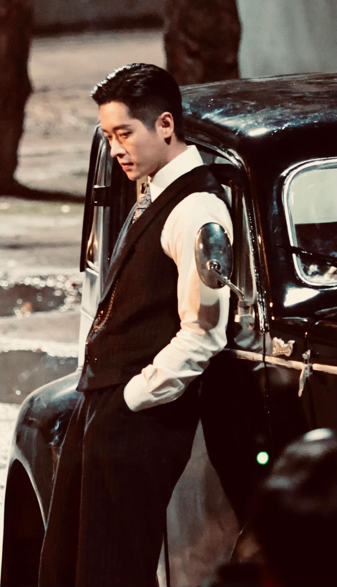 丞磊338秒杀青视频含金量玉簟秋官宣杀青 我点高香敬神明，期待这个《玉簟秋》！ 