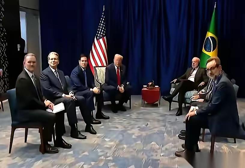 事实证明，只要你越硬气美国就会越怂！
就像朝鲜半岛，南软北硬，最后特朗普求着见金