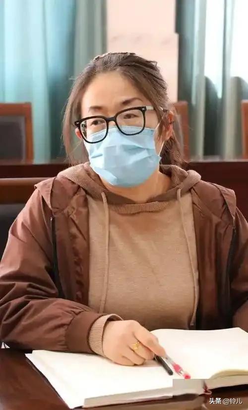 什么情况，这学期长期养病的老师都来上班了。要检查还是新政策呢？

得白血病配型成