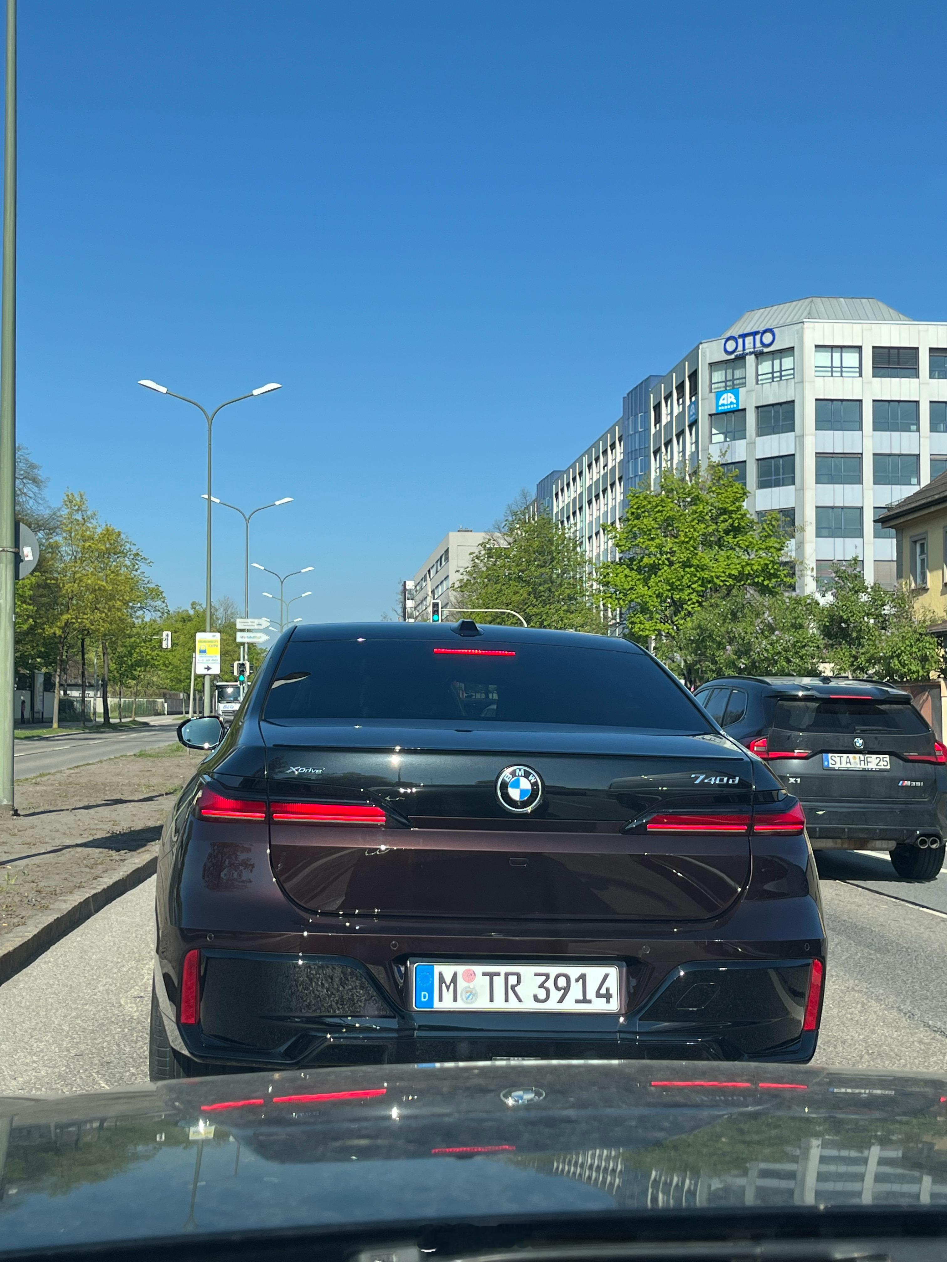 双色六缸柴油7系有点帅yz77聊车