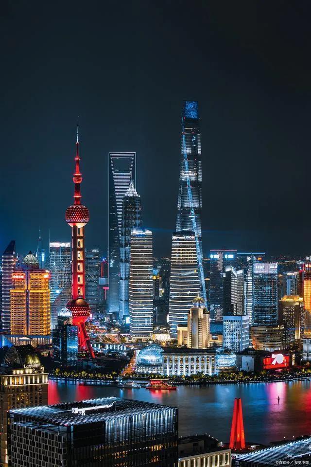我想，上海是一座梦幻般的城市，所以才被称为“魔都”吧[呲牙]#上海#