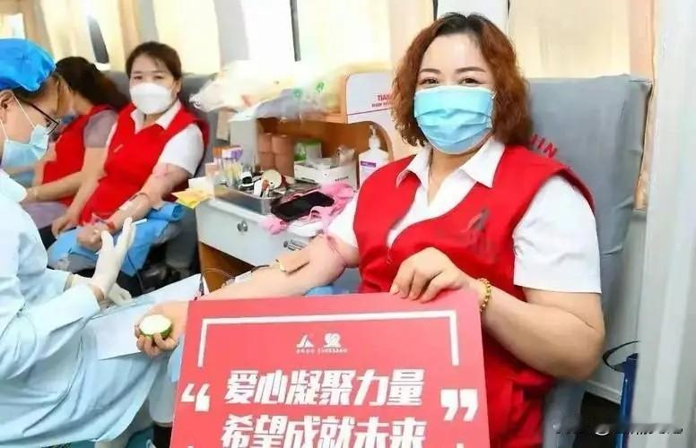 贵州，一女子发生了车祸，为此输血费用花了5180元，但因为她无偿献血24年，所以