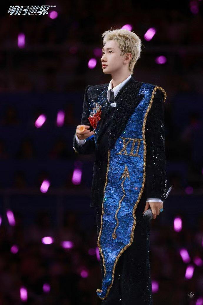 汪苏泷和声老师演够了让我演两集汪苏泷你俩有点暧昧了 搭档之间默契十足，牵手互动甜
