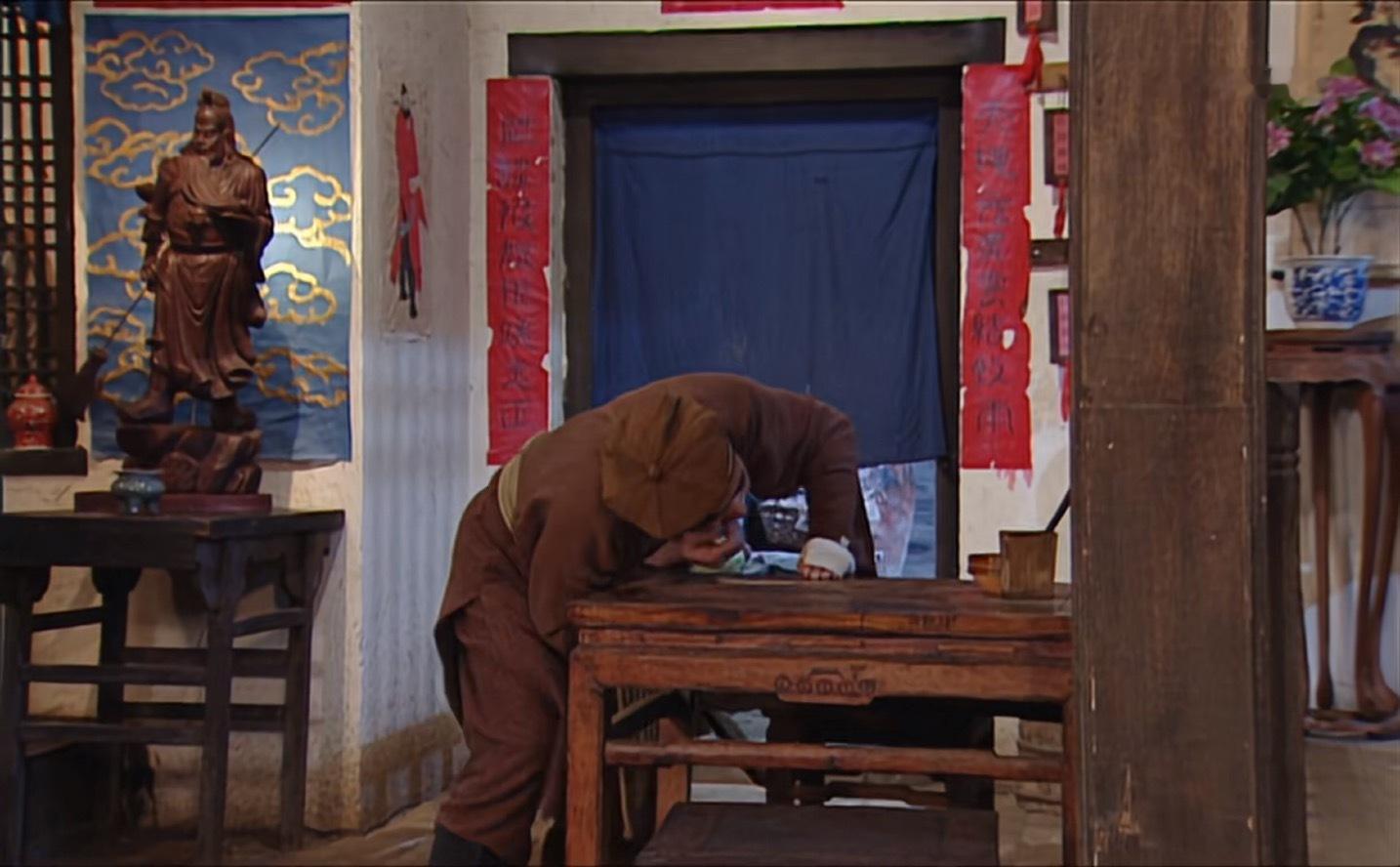 《我为湘玉存大钱》第155集你们在锻炼老邢，磨老邢的脾气，所以叫他做了很多很多事