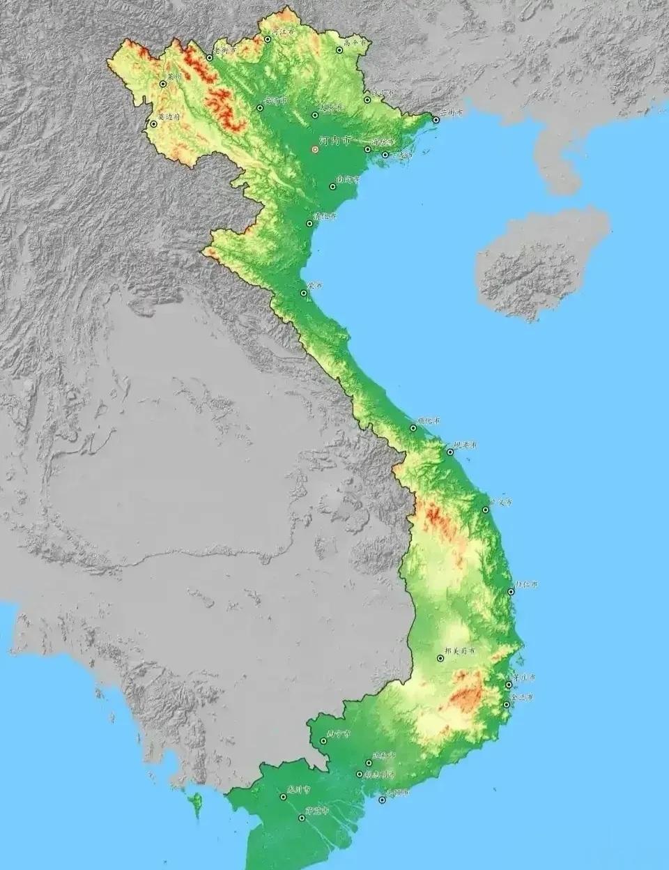 #军迷# 越南的地理条件确实优越，在这种体量的小国里，找不到第二家。区位上，拥有