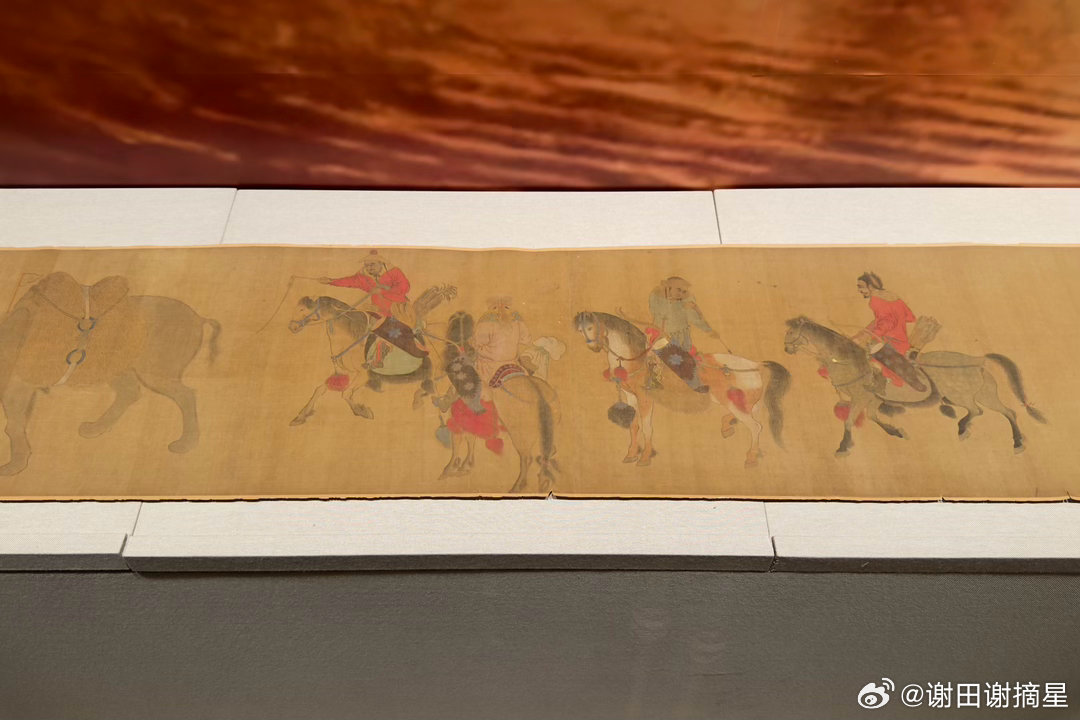 万马奔腾：丙午马年生肖文物展。辽宁省博物馆。马主题展览，招牌是北燕时期的鎏金铜木