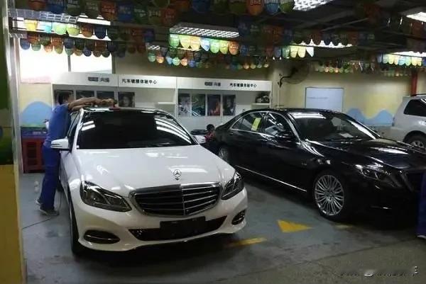 买车记住了一定要买白色车，白色车安全，耐脏，不吸热。

之前晚上开车出门的时候前