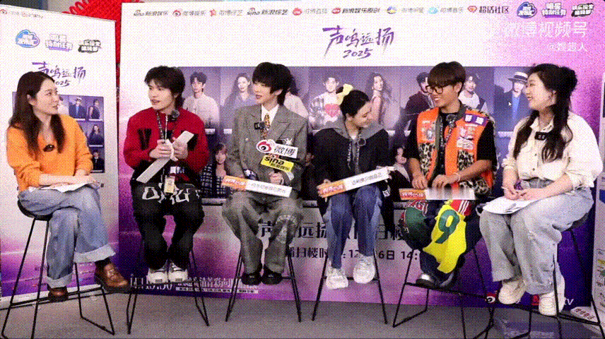 张晚意牛马三行诗后再现三行歌声鸣远扬 谁被夏哲轩的三行歌笑到捶桌！“能干但不想干