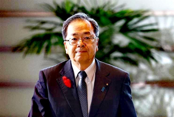 日本极右翼人士的“坏”，是被美国纵容所致，还是在效仿美国的样？

据报道，自长期