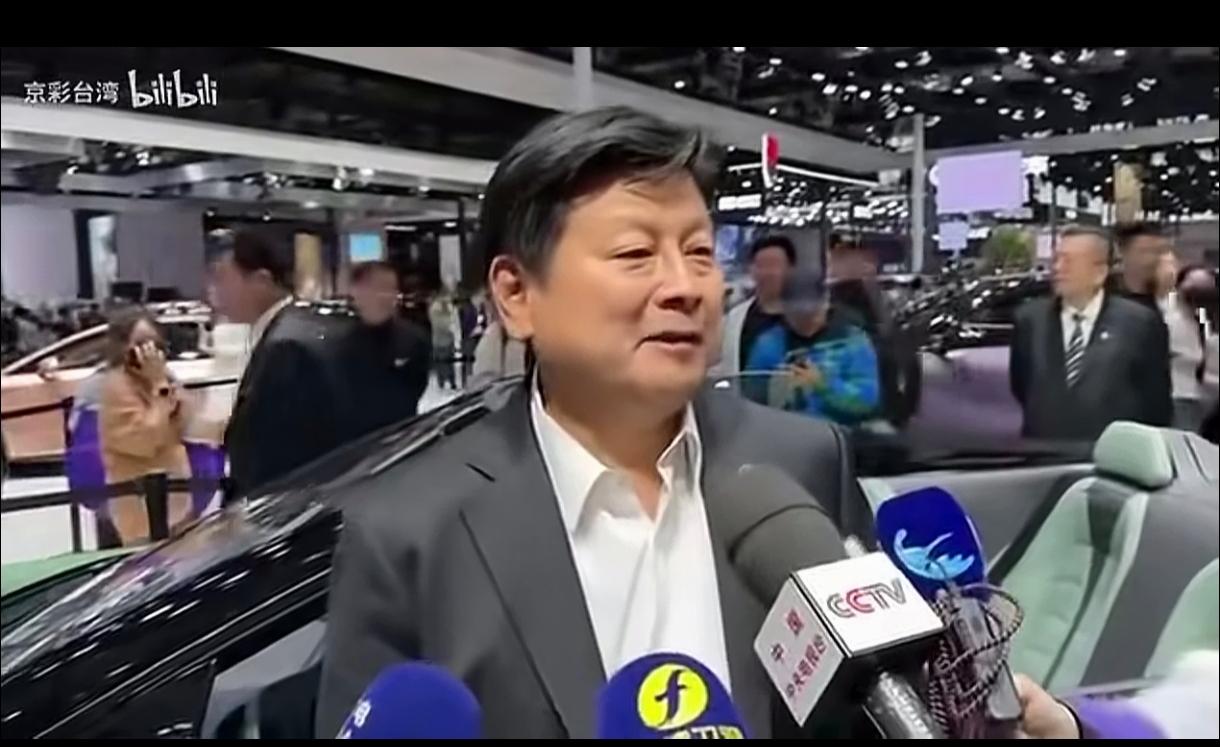 国民党这两位重量级人物，谁更值🉐信任，一个傅崐萁，另一个是媚日又抱美大腿的韩国