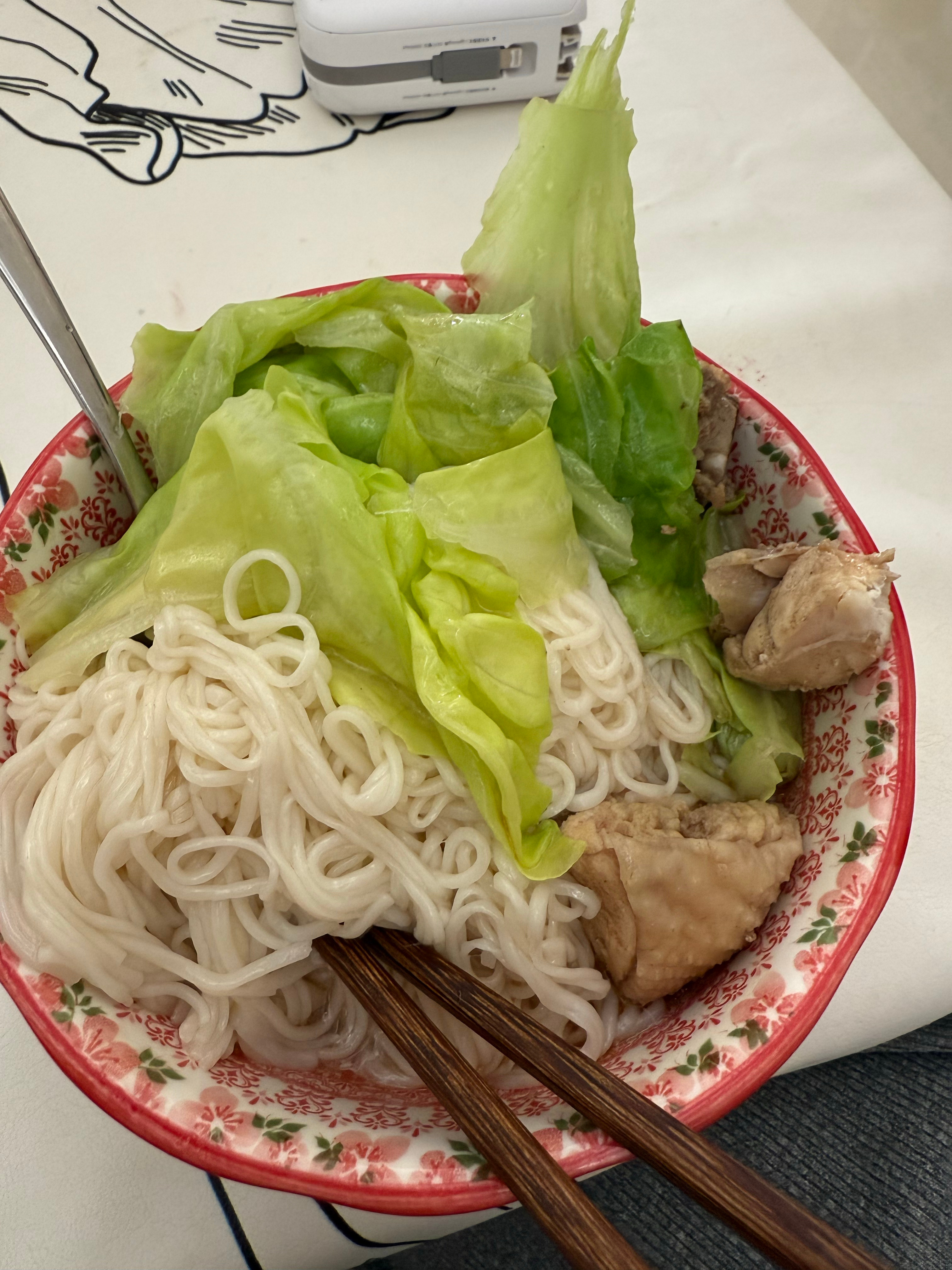 我问一句 金晨的事儿和张雨绮虞书欣有什么关系？一会说我是张雨绮的🐶一会儿又说我