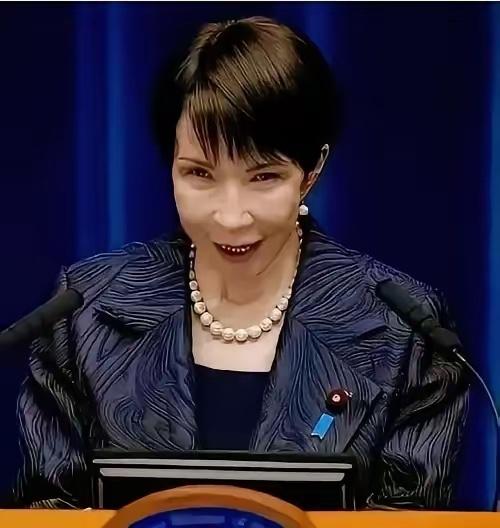 菲律宾民众倍感失望！7.9 级强震发生后，就在受灾民众急需国际社会伸出援手的时候