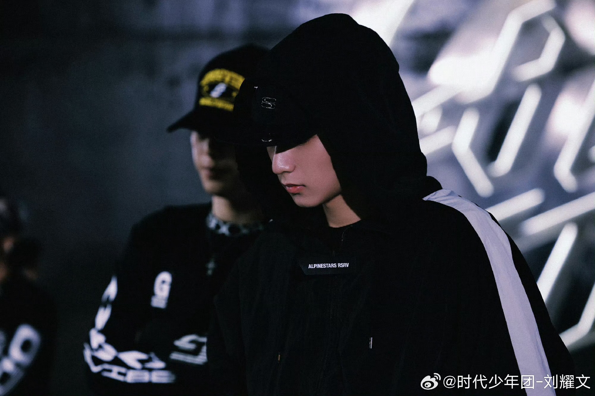 刘耀文每日一善 🐺刘耀文Dontstop舞蹈0000善行是无声的诗，是人性最美