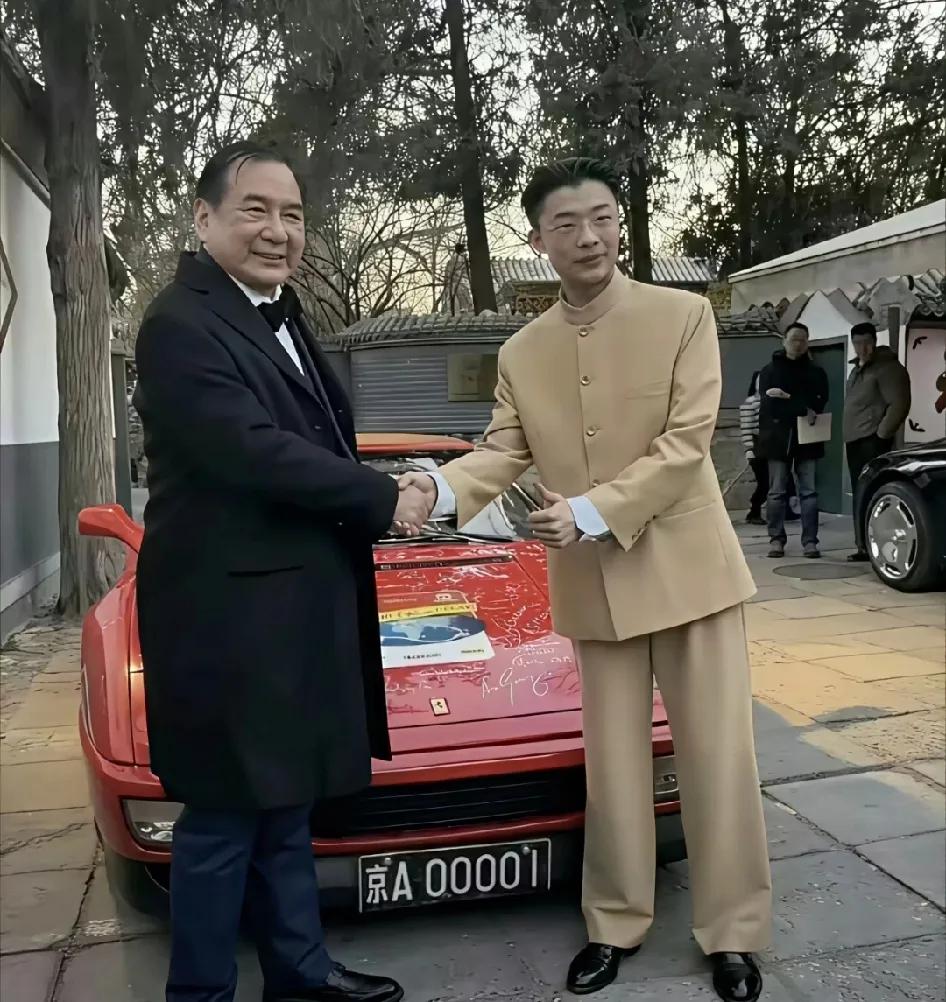 这三个人有一个共同特点，你知道是什么吗？也正是因为这一个点，很多人对他们的评价都